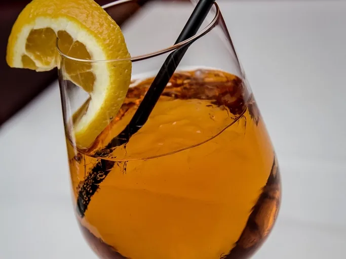 Happy Hour: Aperol Spritz −30 %